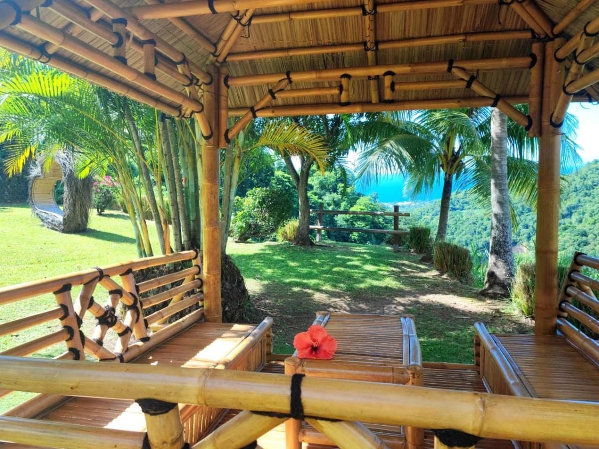 Gîte 4 étoiles, la Vieille Sucrerie St Claude Guadeloupe, Jacuzzi Spa privatif, vue exceptionnelle sur la mer des Caraïbes Basse-Terre Esterno foto